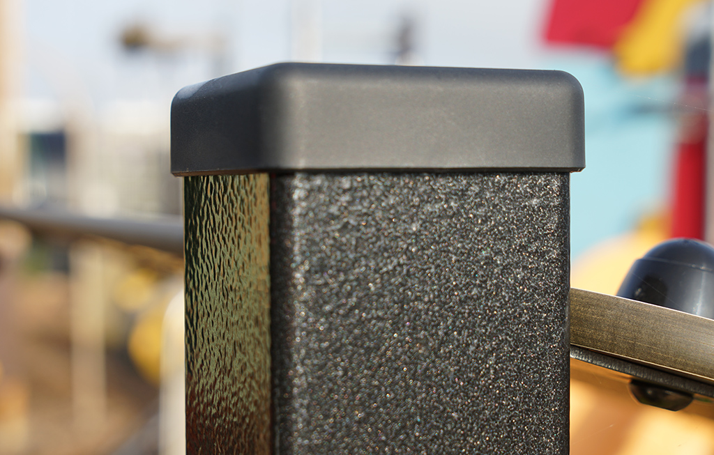 Les poteaux carrés 70x70 mm