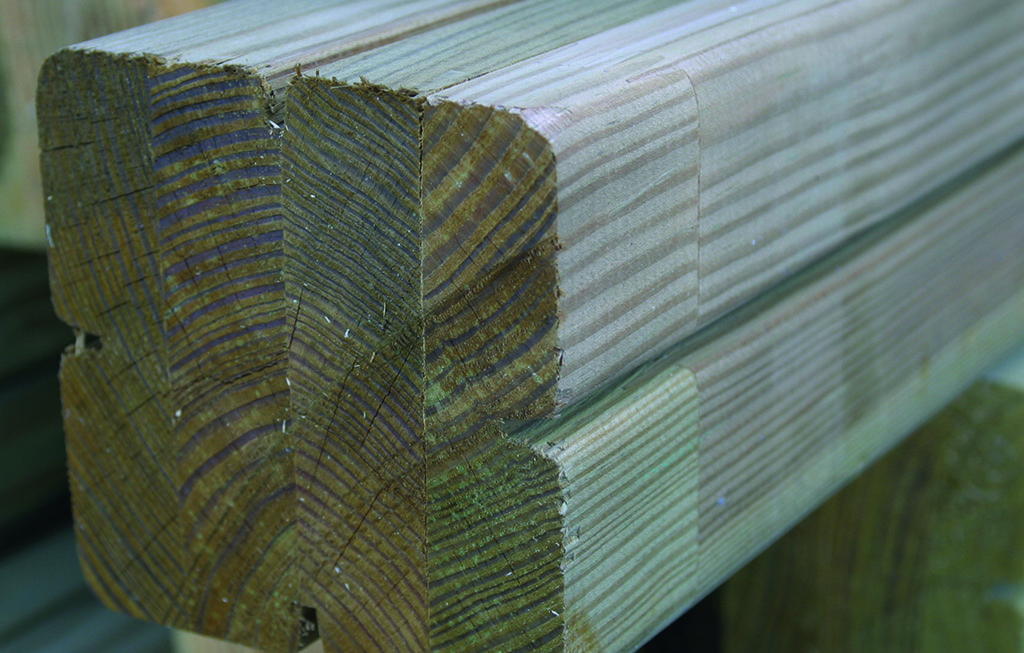 Les poteaux carrés de 68 x 68 mm