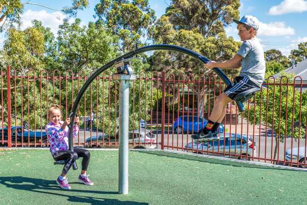 Hip-Hop J2410 aires de jeux acti'fun structures dynamiques image photo