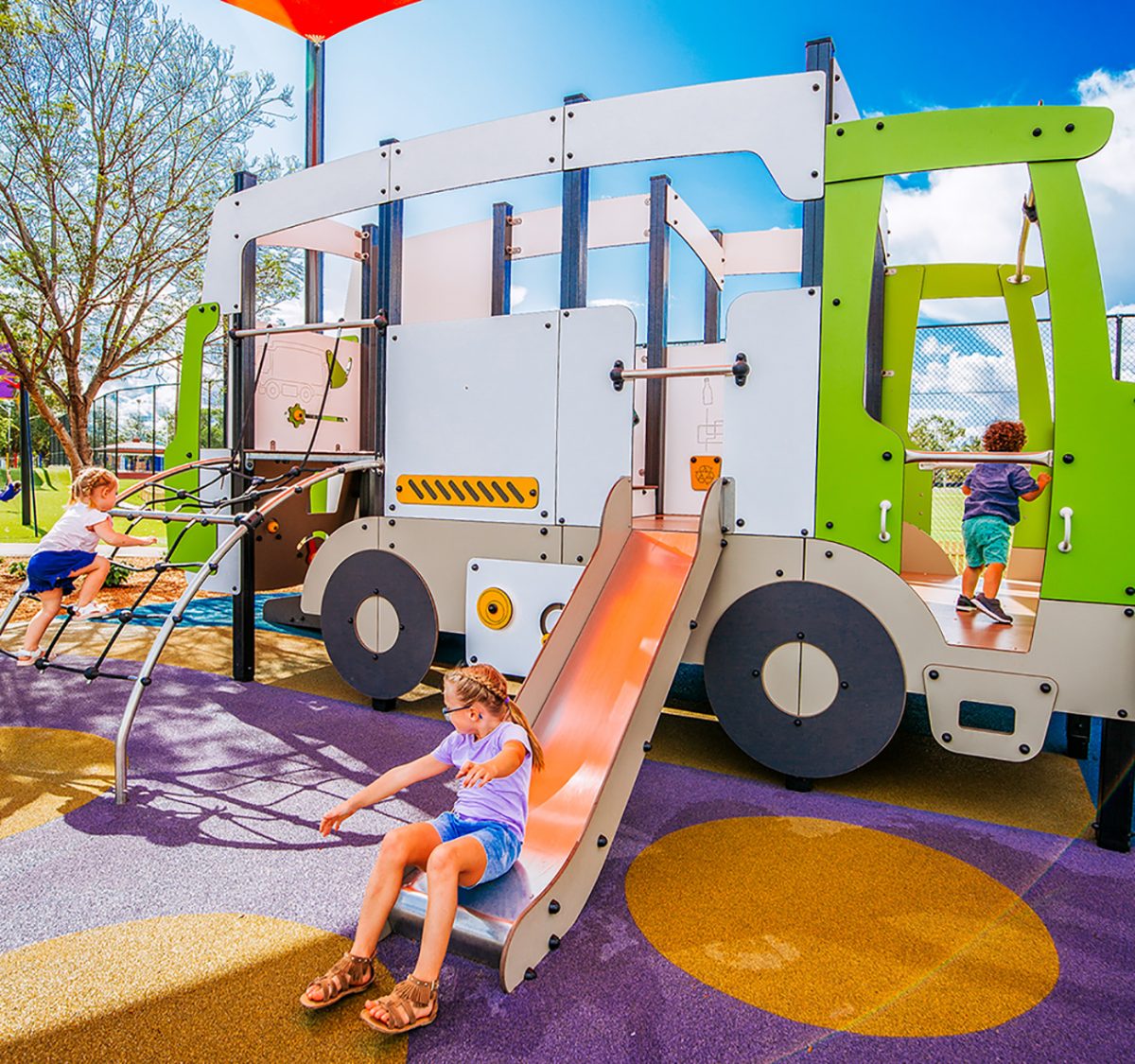 Jeux thématique recyclage - camion