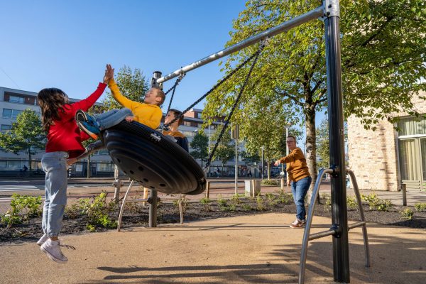 Aire de jeux inclusive Riouwstraat – Amsterdam – Pays-Bas